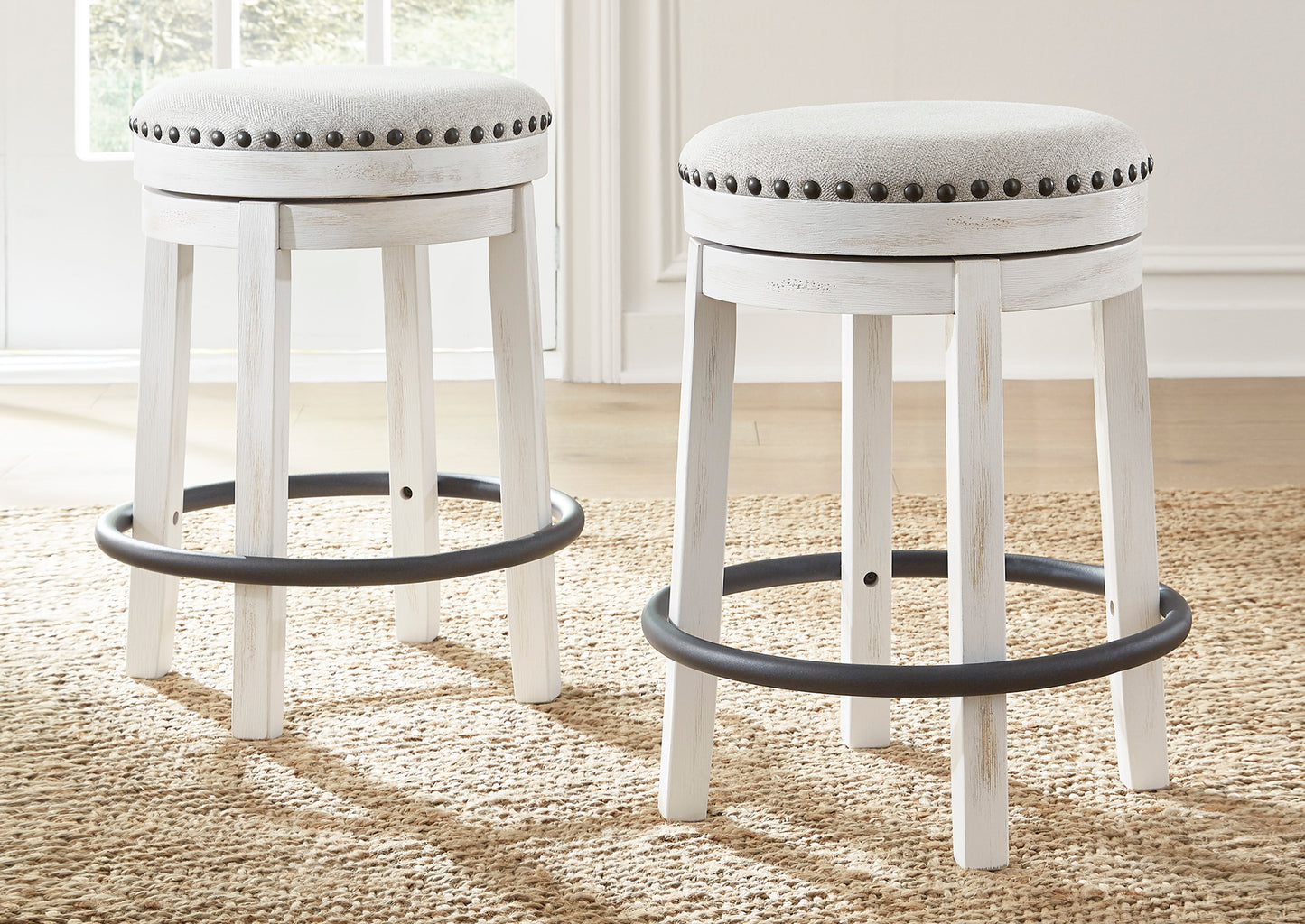 Taburete bar giratorio Valebeck white